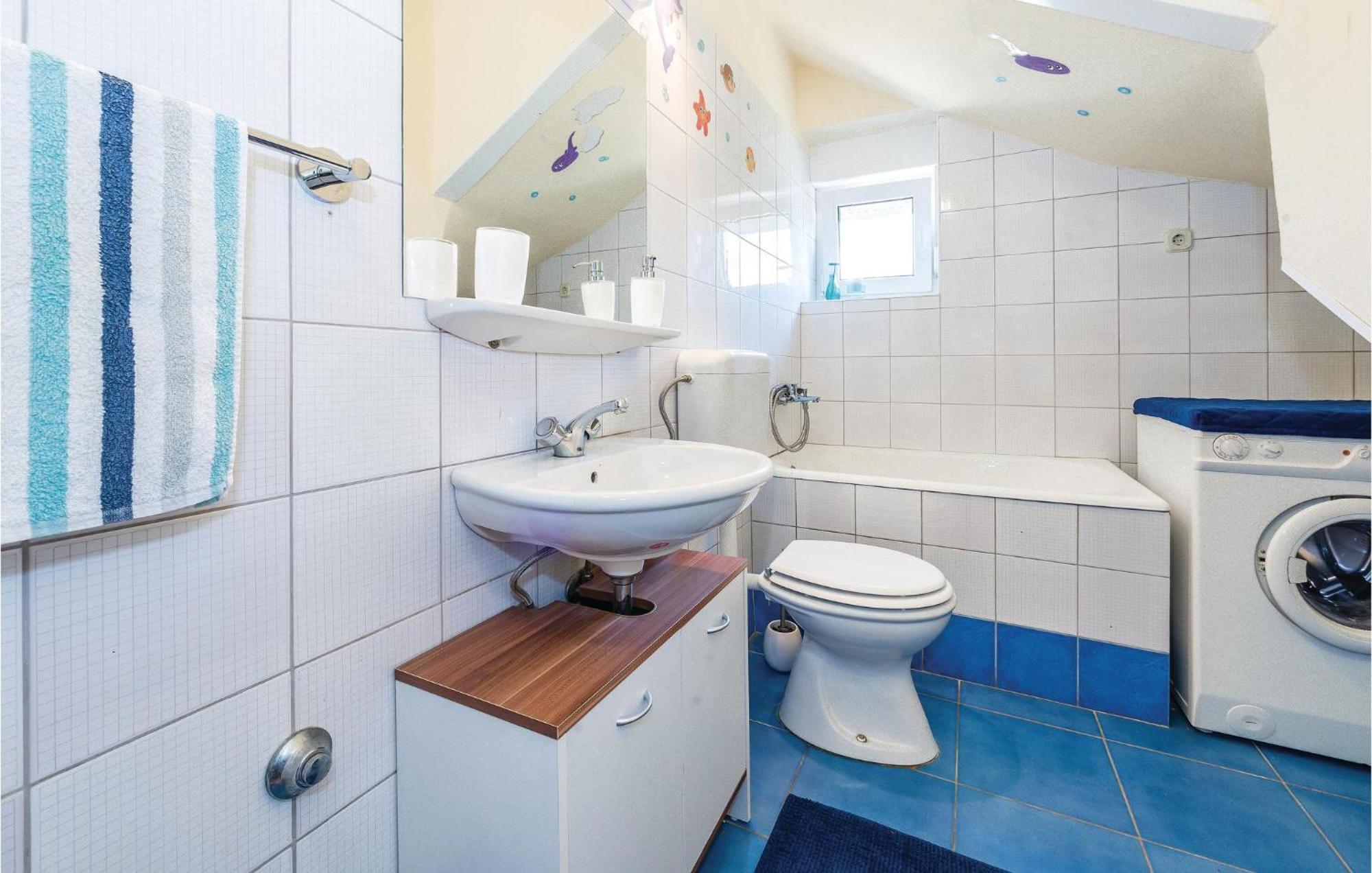 Amazing Home In Bilice With Outdoor Swimming Pool Szybenik Zewnętrze zdjęcie